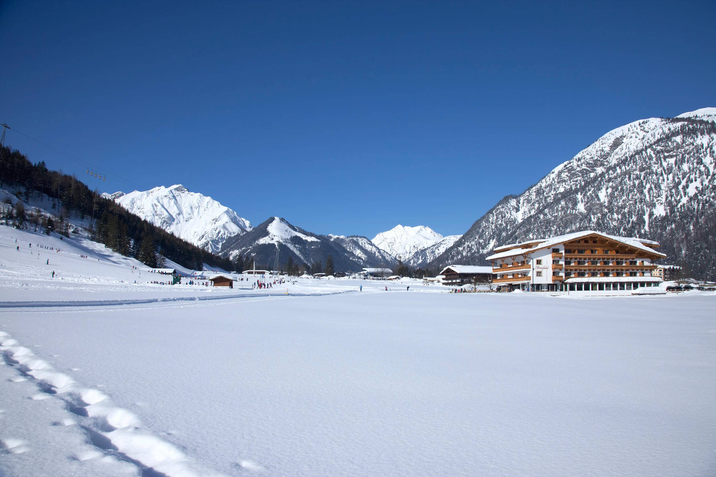 Das Wellnesshotel in Pertisau ist auch im Winter ein Highlight.